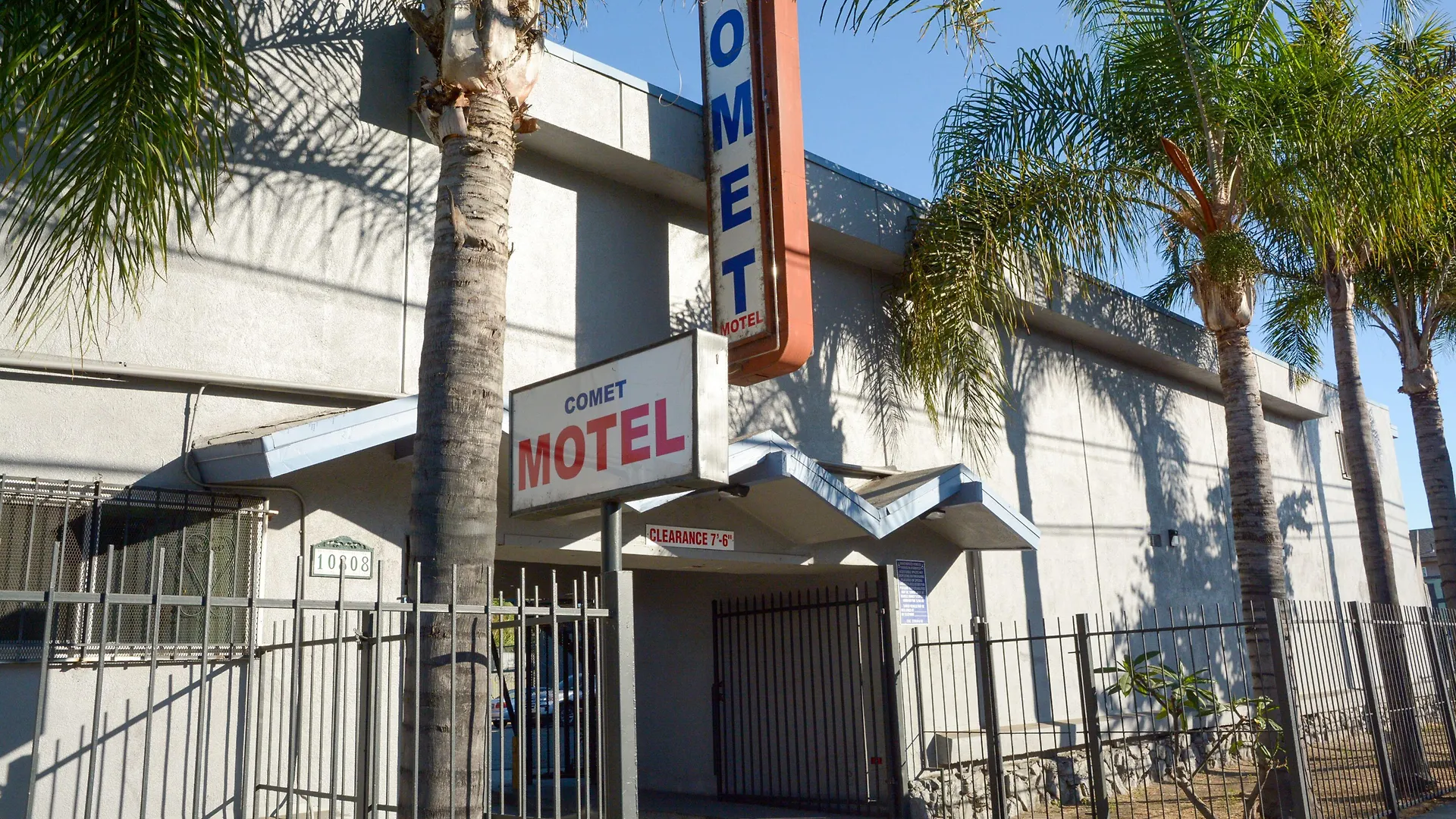 Where to Stay Near Ted Watkins Memorial Park: 5 Budget Hotels